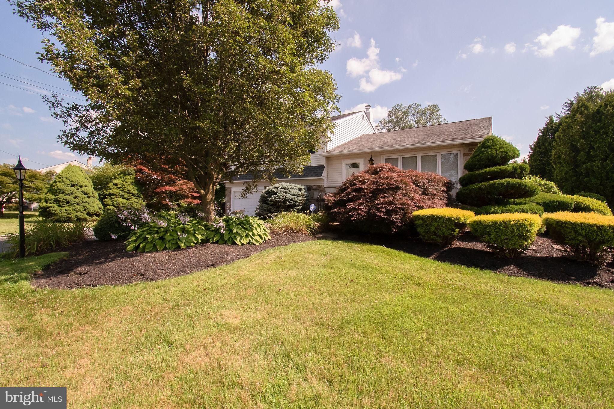 1235 Tulip Road Warminster, PA 18974 - Photo 3 of 39 Gallery Image 3