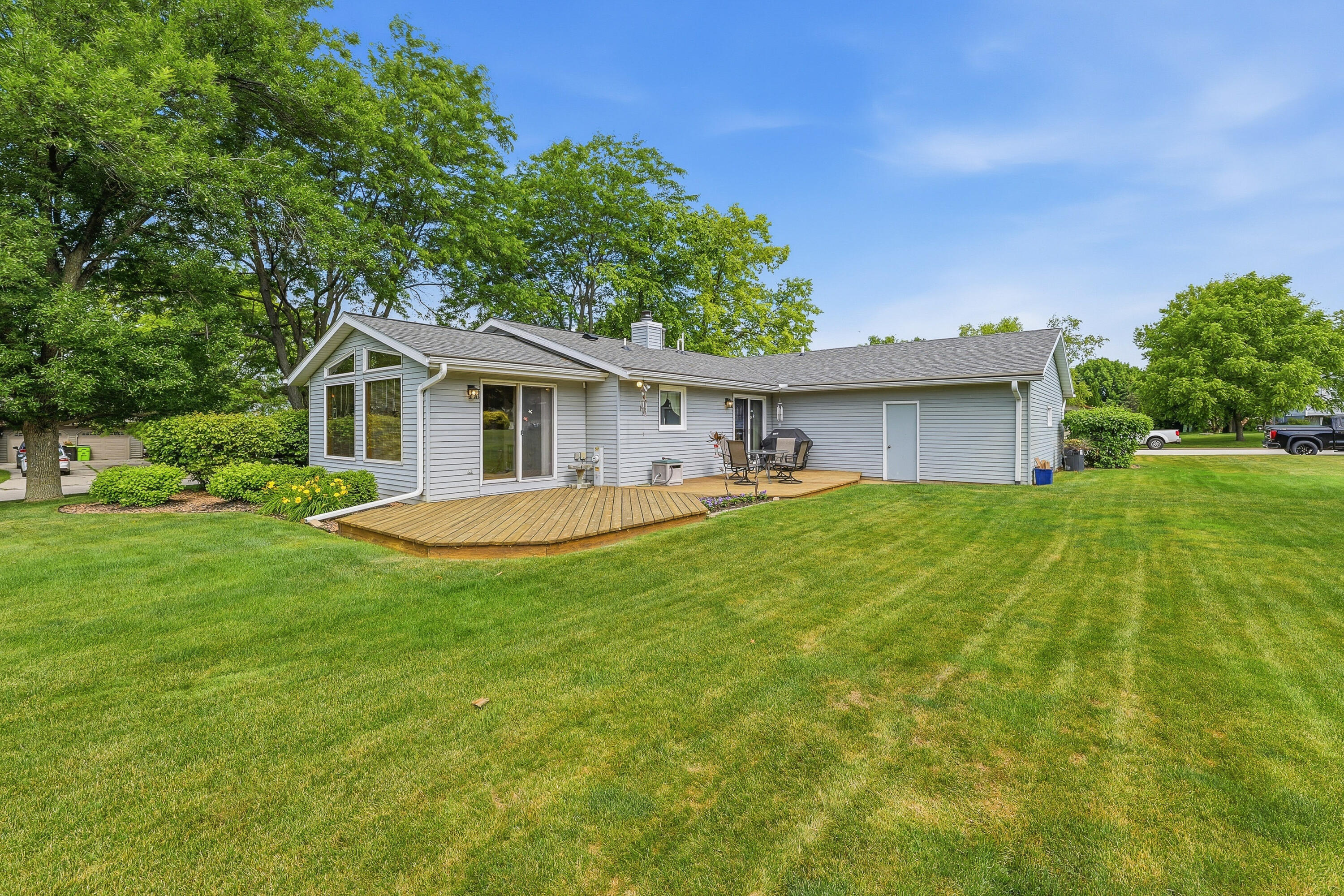 1237 Audubon Road Howards Grove, WI 53083 - Photo 23 of 31 Deck