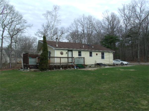 15 Lynch Road Wales, MA 01081 - Photo 4 of 30