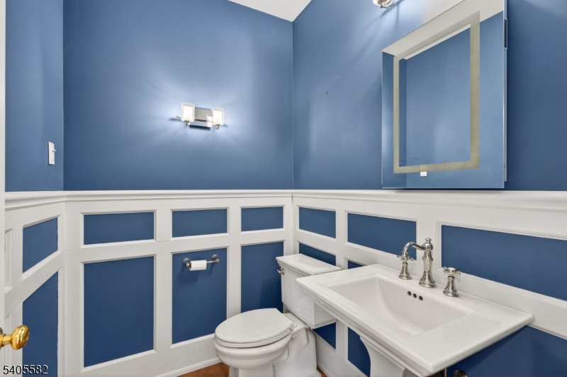 101 Parker Road Bloomsbury, NJ 08804 - Photo 25 of 29 a bathroom with a sink a toilet and shower