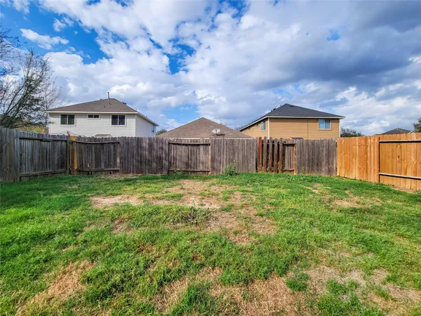 $1,645 | 7206 Cool Springs, Magnolia, TX 77354