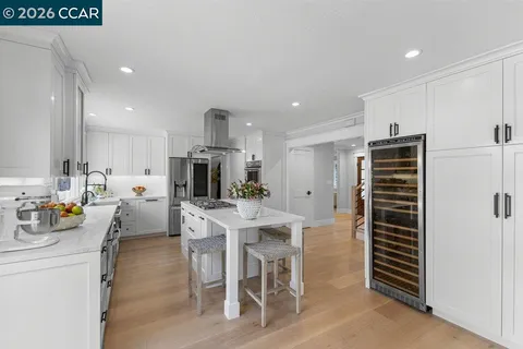 $2,550,000 | 1832 Joseph Drive, Moraga, CA 94556