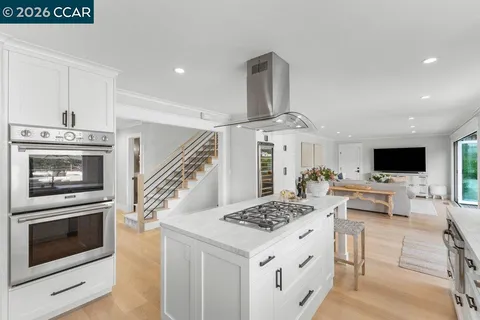 $2,550,000 | 1832 Joseph Drive, Moraga, CA 94556