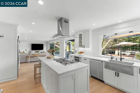 $2,550,000 | 1832 Joseph Drive, Moraga, CA 94556