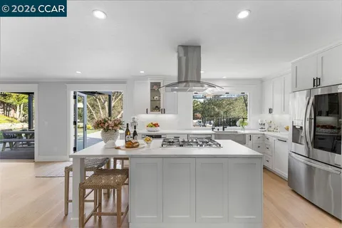 $2,550,000 | 1832 Joseph Drive, Moraga, CA 94556