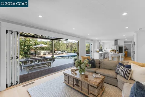 $2,550,000 | 1832 Joseph Drive, Moraga, CA 94556