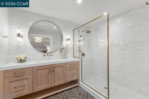 $2,550,000 | 1832 Joseph Drive, Moraga, CA 94556