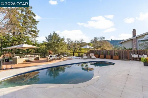 $2,550,000 | 1832 Joseph Drive, Moraga, CA 94556