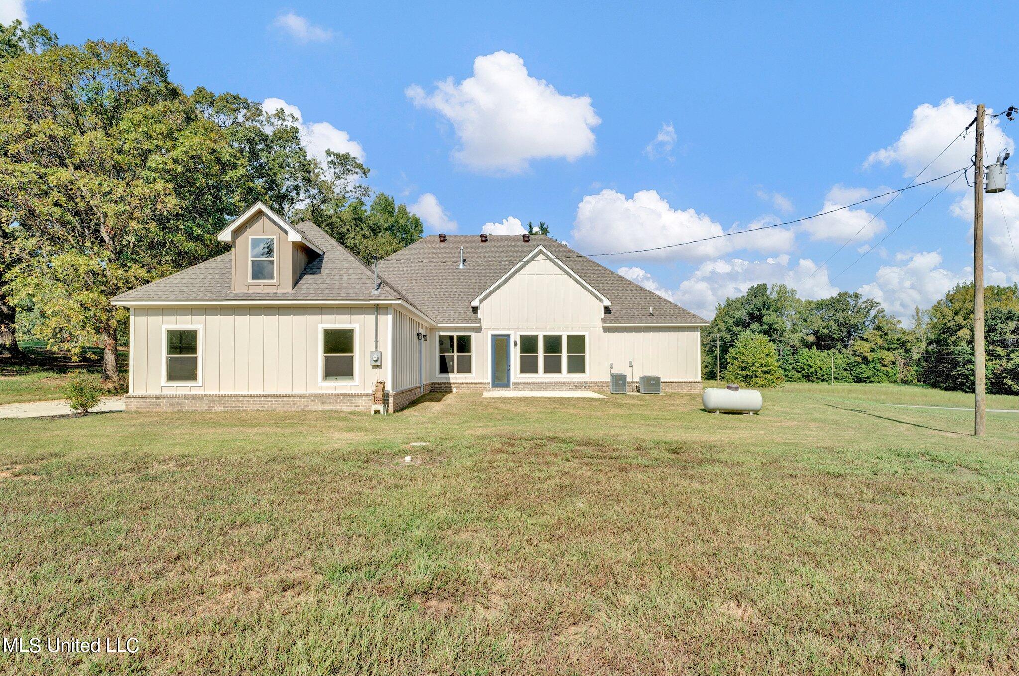111 Jessica Cove Holly Springs, MS 38635 - Photo 6 of 43 41-web-or-mls-EC202909