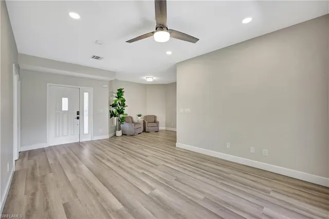 $925,000 | 5138 Kristin Court, Naples, FL 34105