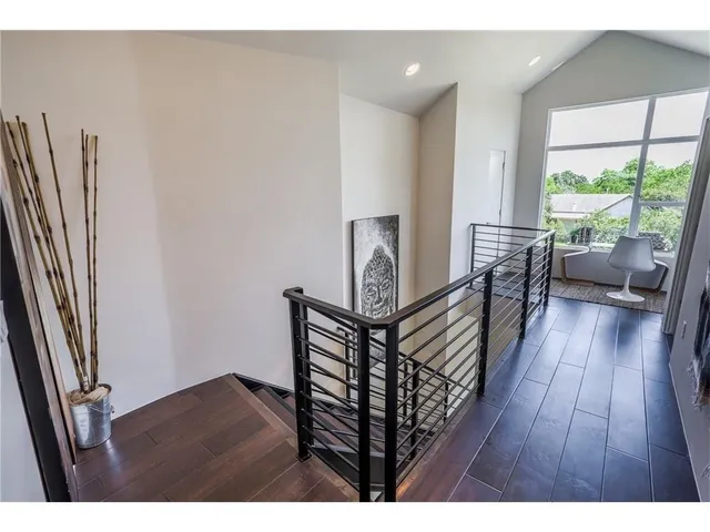 $4,000 | 1902 New York Avenue, Unit A, Austin, TX 78702