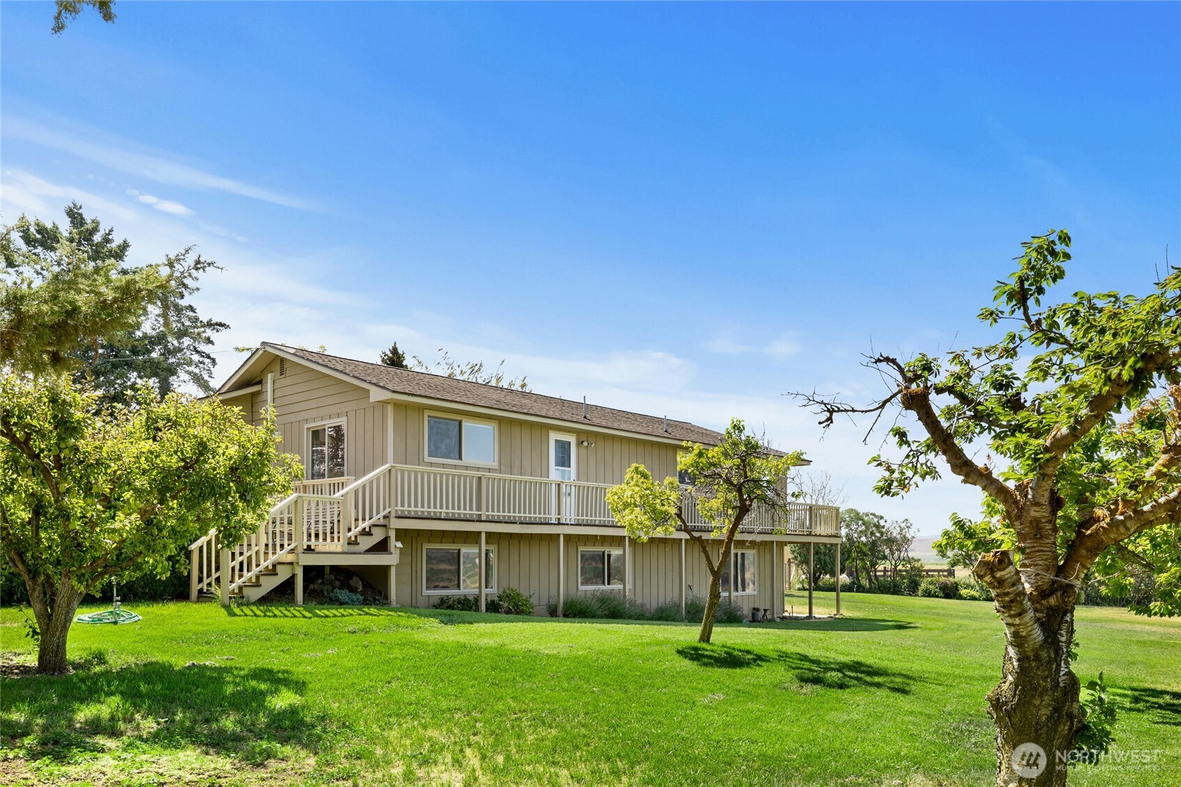 181 Ross Road Ellensburg, WA 98926 - Photo 1 of 40 Gallery Image 1