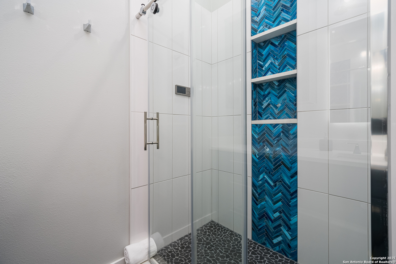 107 Windjammer Road Rockport, TX 78382 - Photo 14 of 52 a bathroom with a shower