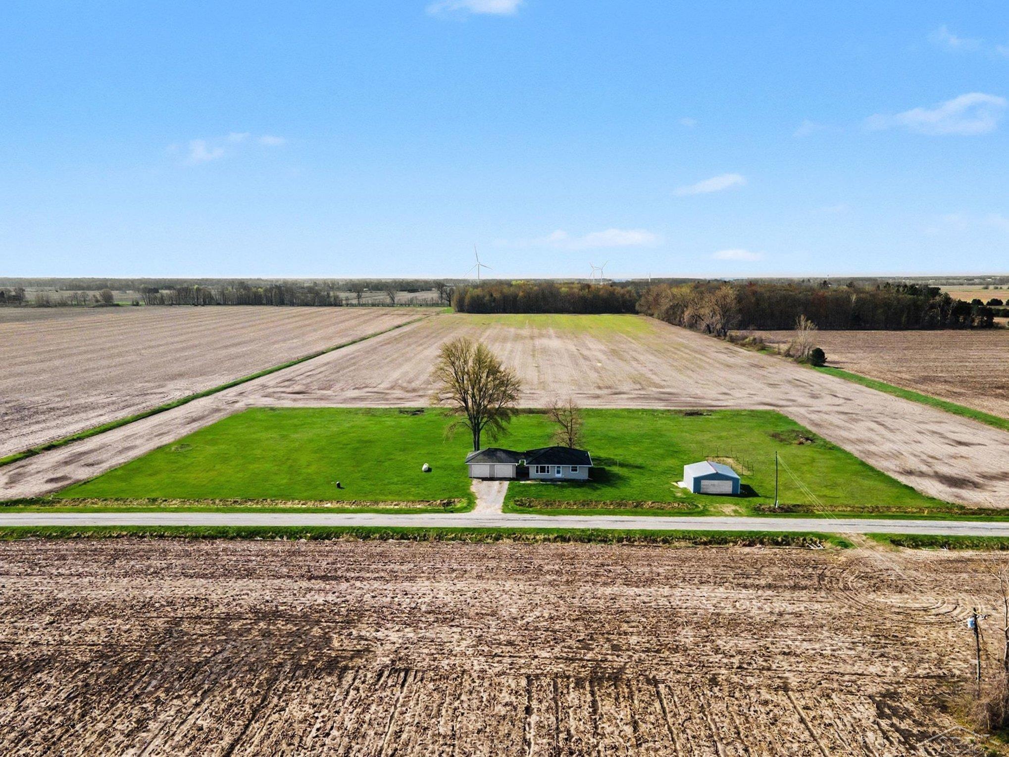 19395 Dice Road Merrill, MI 48637 - Photo 1 of 26