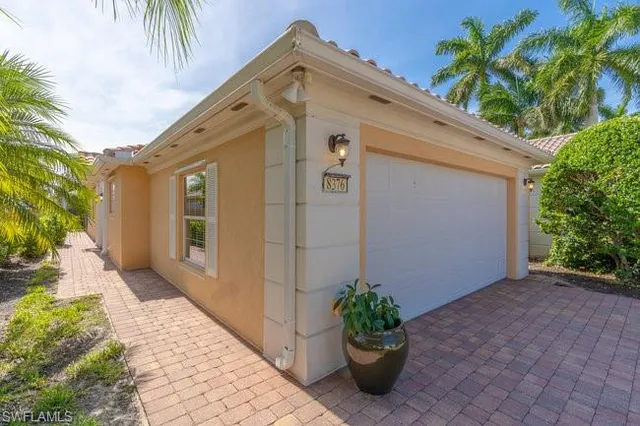 $467,000 | 8376 Borboni Court, Naples, FL 34114