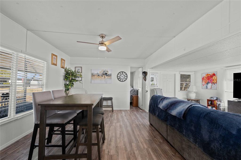 37332 Sandra Avenue Zephyrhills, FL 33542 - Photo 10 of 59 Gallery Image 10