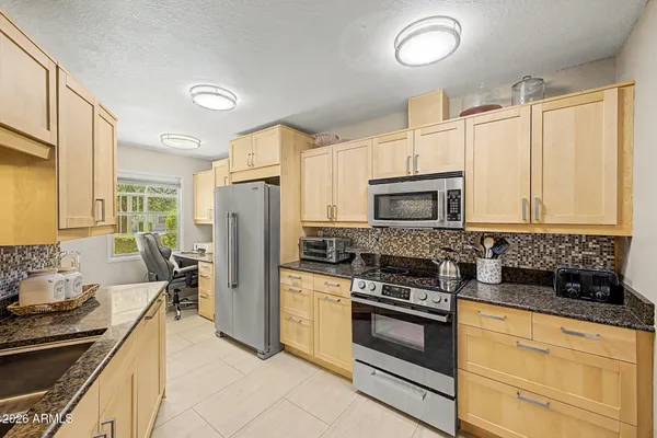 $1,800 | 10454 West Palmeras Drive, Sun City, AZ 85373