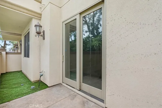 $1,024,999 | 401 Bernard Street, Unit 202, Costa Mesa, CA 92627