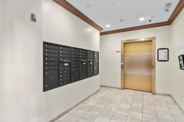 $1,024,999 | 401 Bernard Street, Unit 202, Costa Mesa, CA 92627