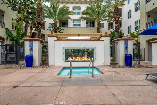 $1,024,999 | 401 Bernard Street, Unit 202, Costa Mesa, CA 92627