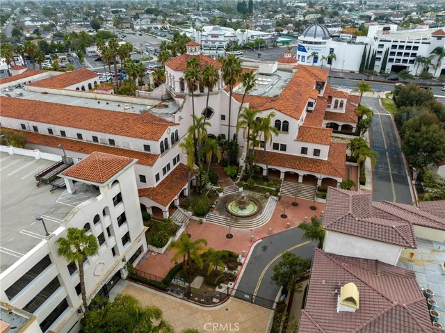 $1,024,999 | 401 Bernard Street, Unit 202, Costa Mesa, CA 92627