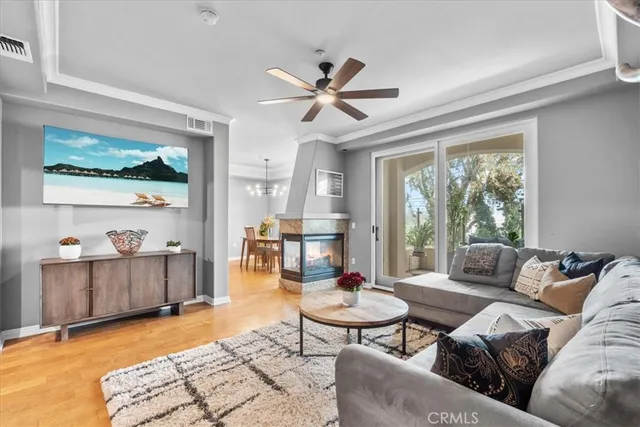 $1,024,999 | 401 Bernard Street, Unit 202, Costa Mesa, CA 92627