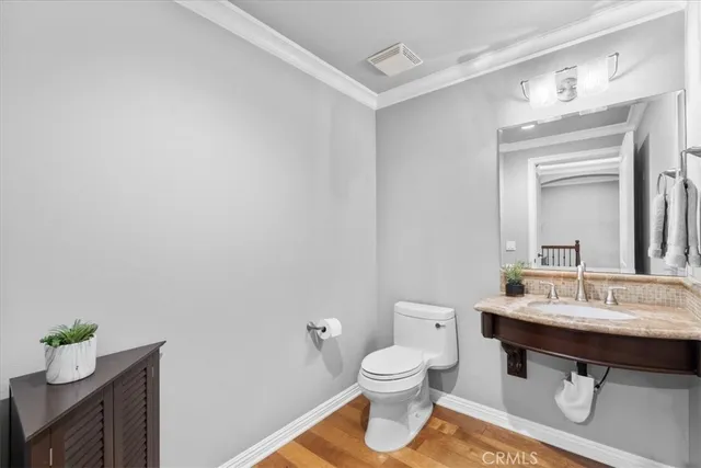 $1,024,999 | 401 Bernard Street, Unit 202, Costa Mesa, CA 92627