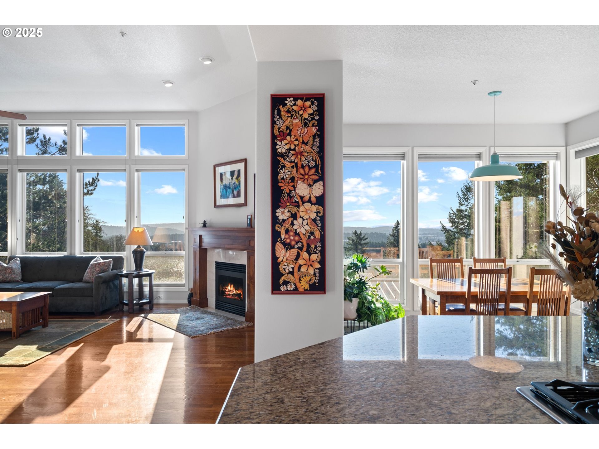 12449 Southwest 55th Place Portland, OR 97219 - Photo 12 of 48