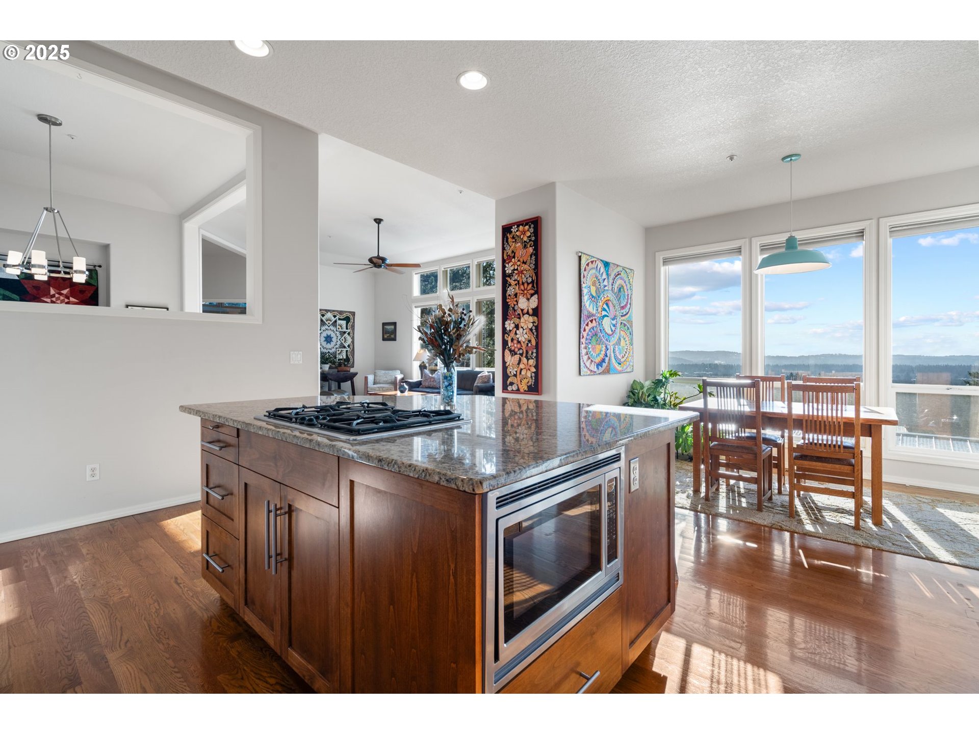 12449 Southwest 55th Place Portland, OR 97219 - Photo 15 of 48