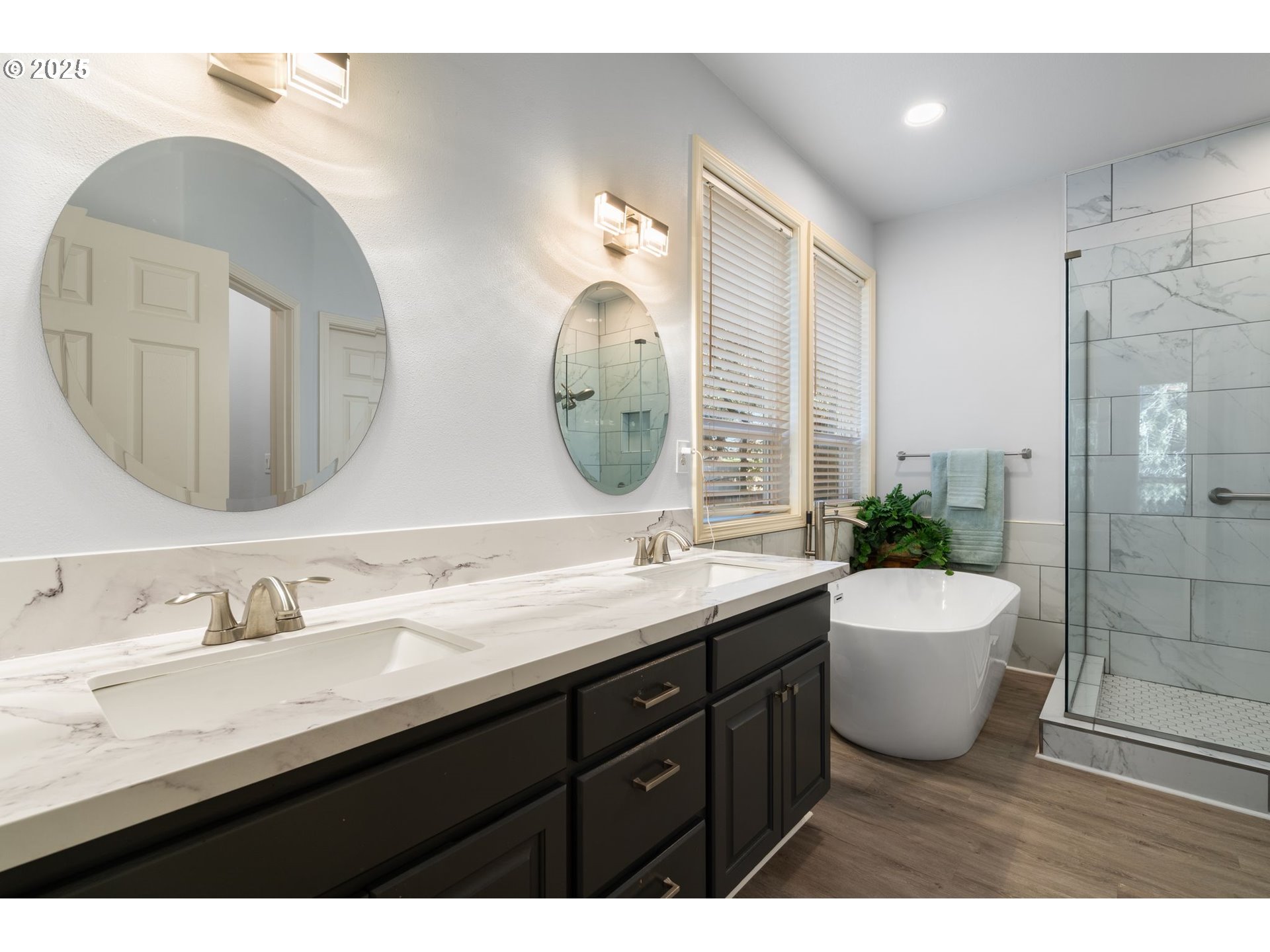 12449 Southwest 55th Place Portland, OR 97219 - Photo 25 of 48 Bedroom, Owner's Suite