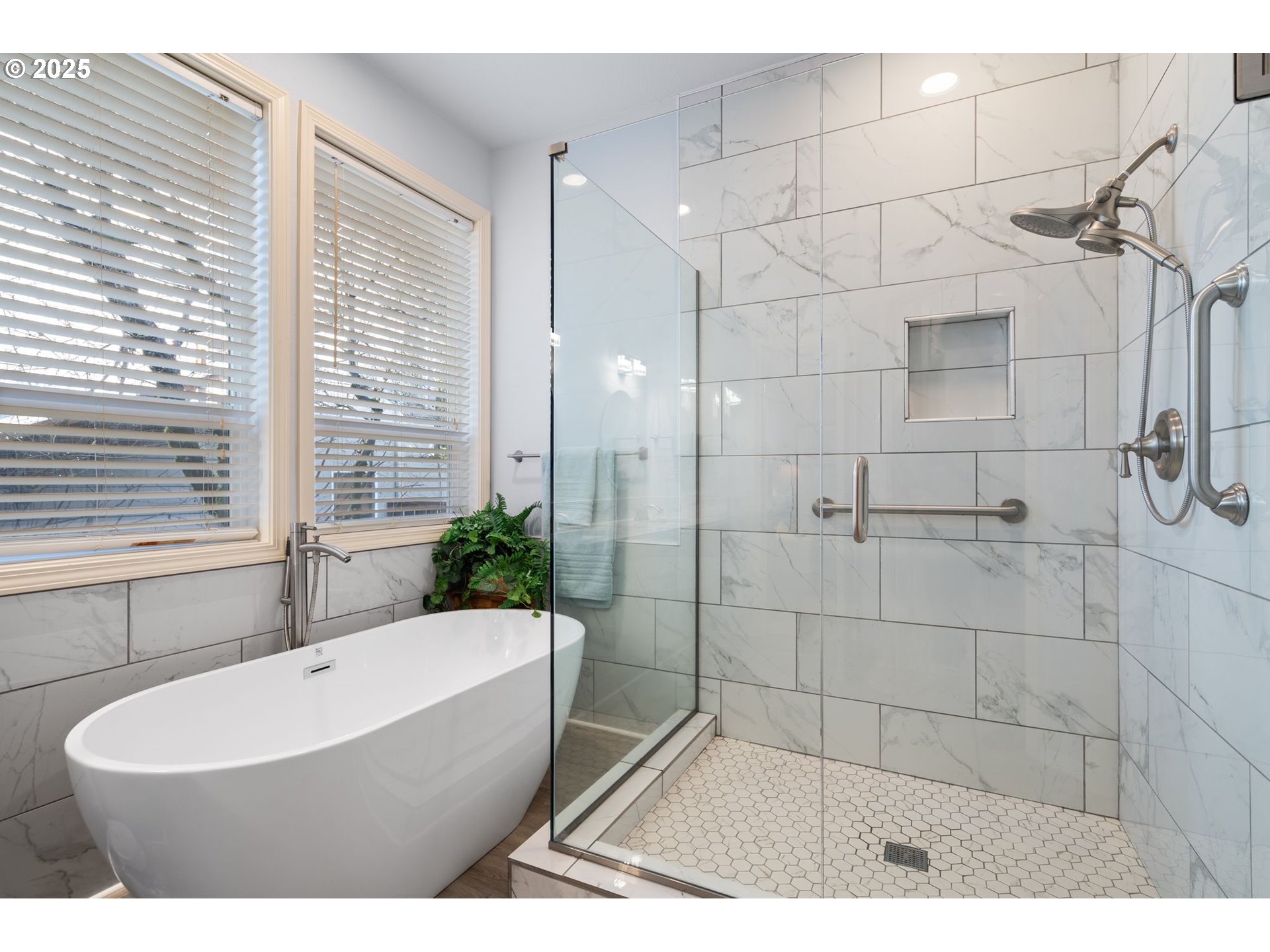 12449 Southwest 55th Place Portland, OR 97219 - Photo 27 of 48