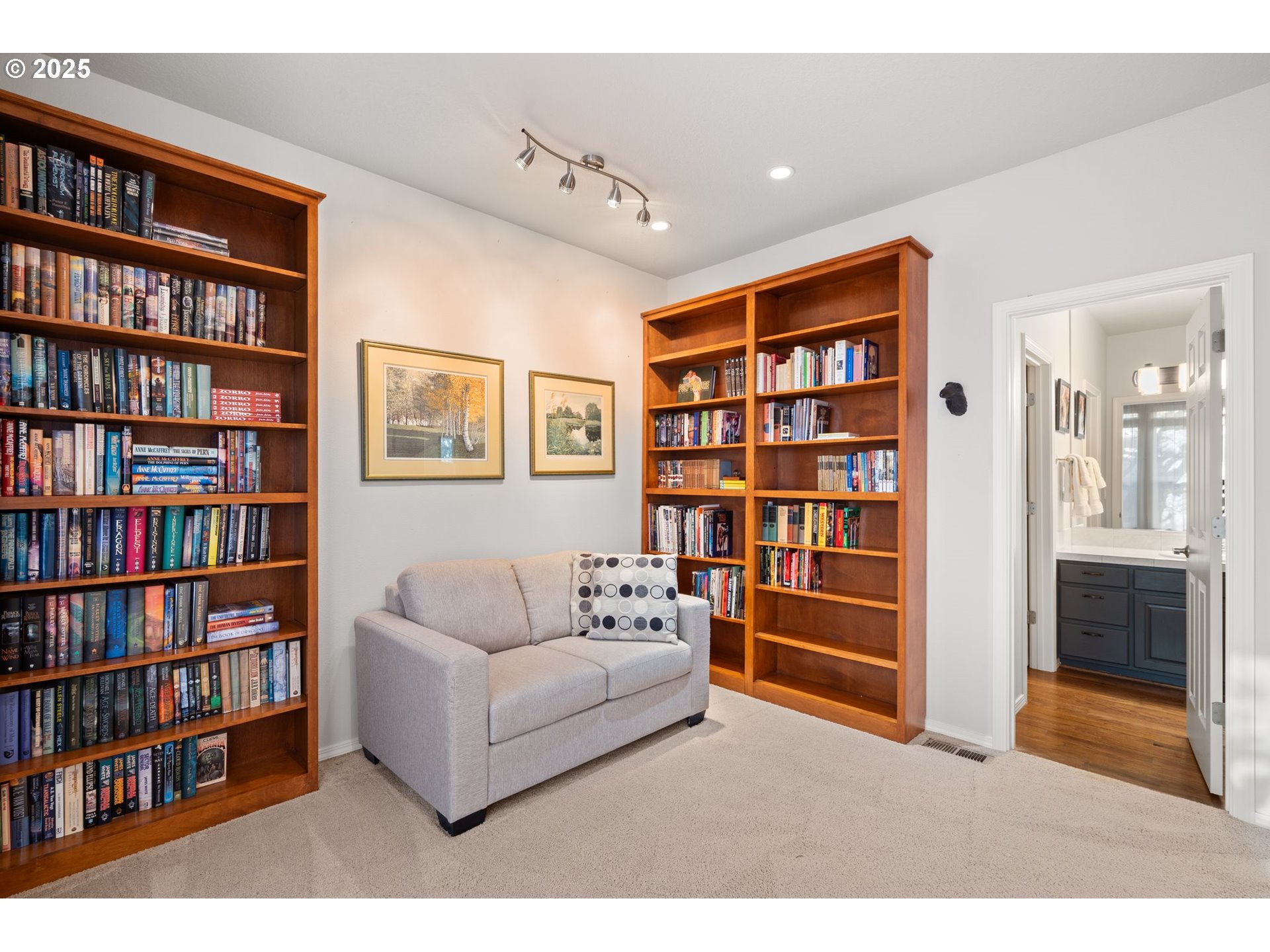 12449 Southwest 55th Place Portland, OR 97219 - Photo 28 of 48 Bathroom