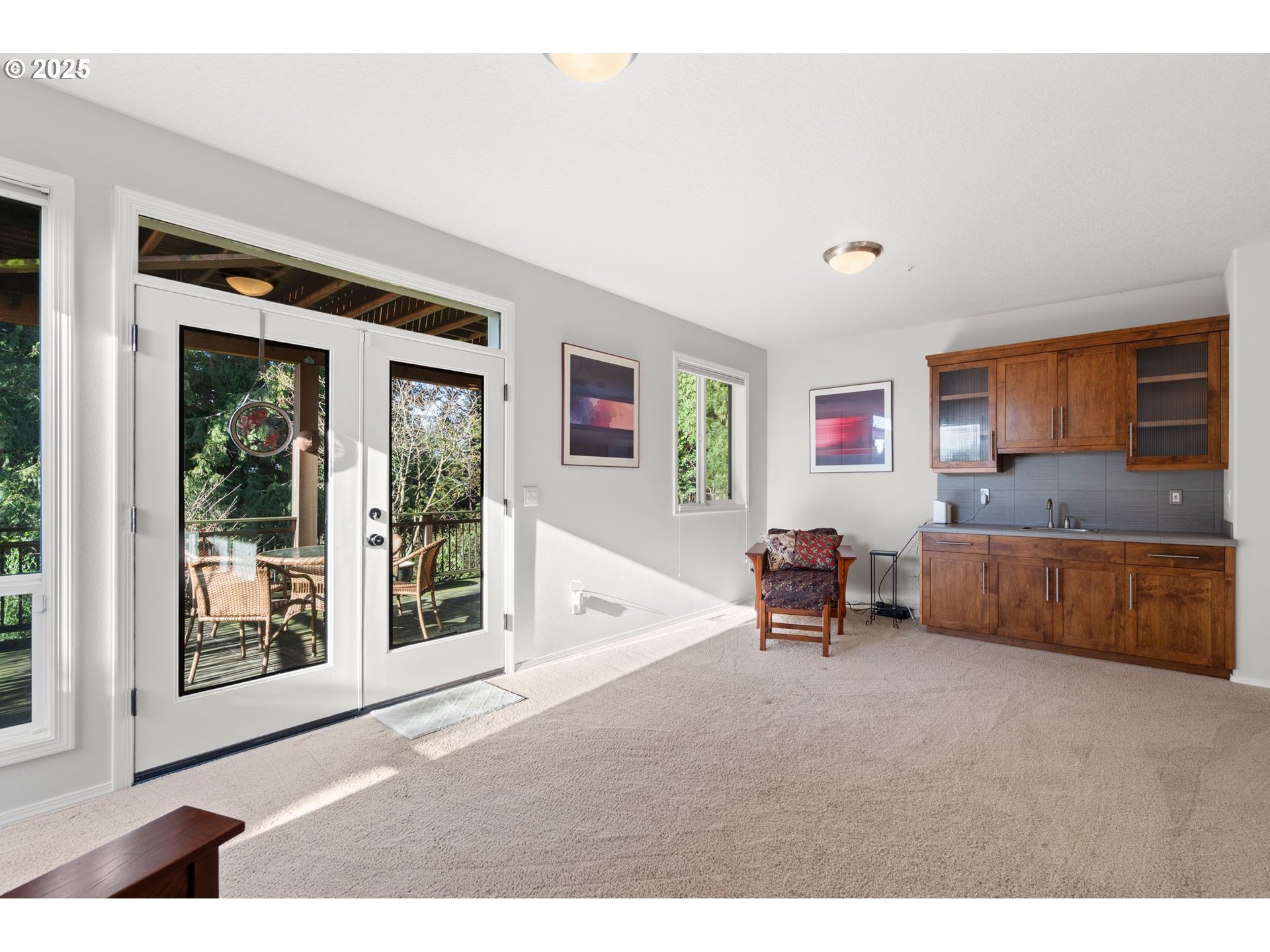 12449 Southwest 55th Place Portland, OR 97219 - Photo 39 of 48 Family Room