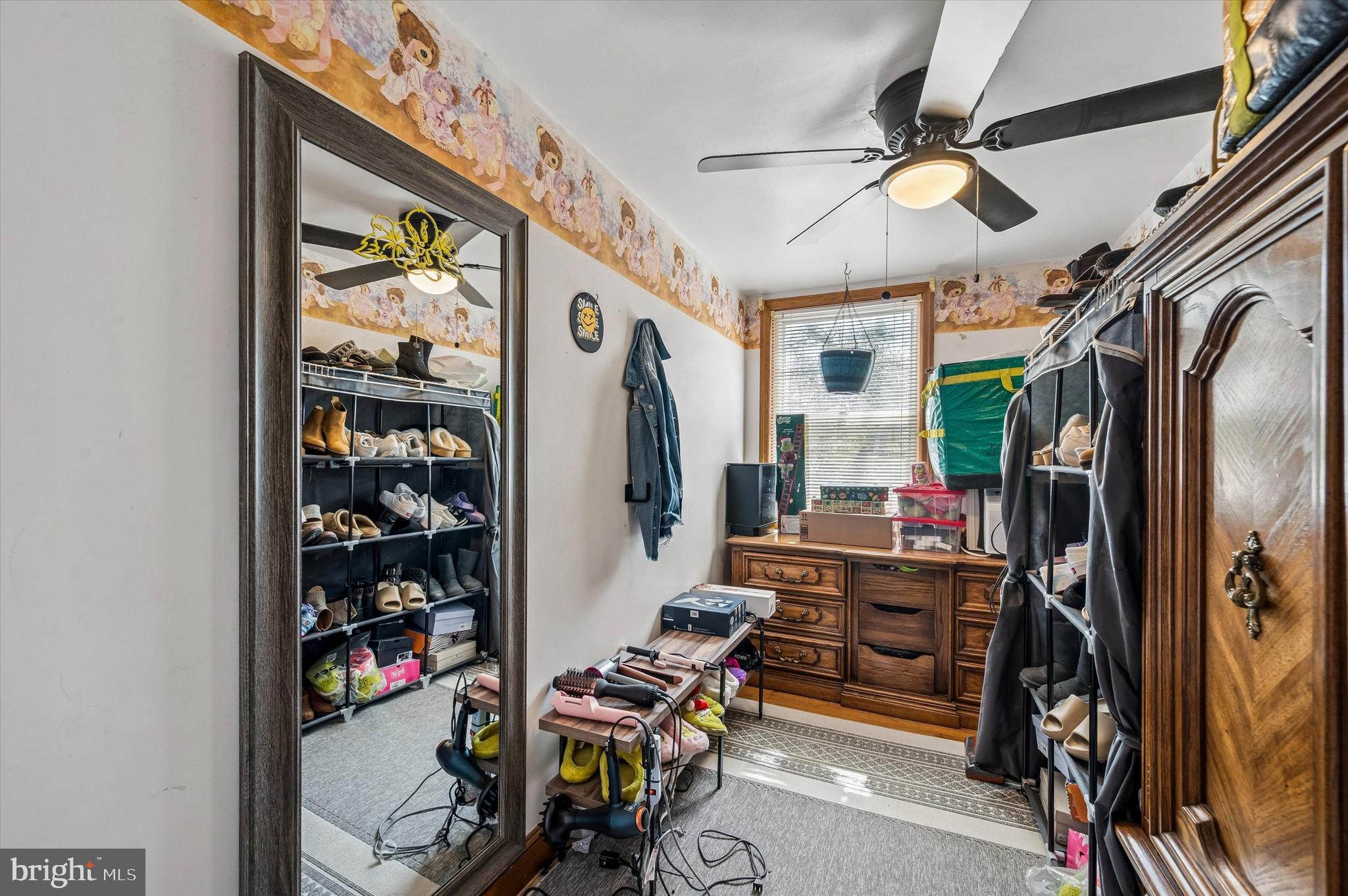 1012 Windsor Road Collingdale, PA 19023 - Photo 18 of 25 3rd Bedroom-Office