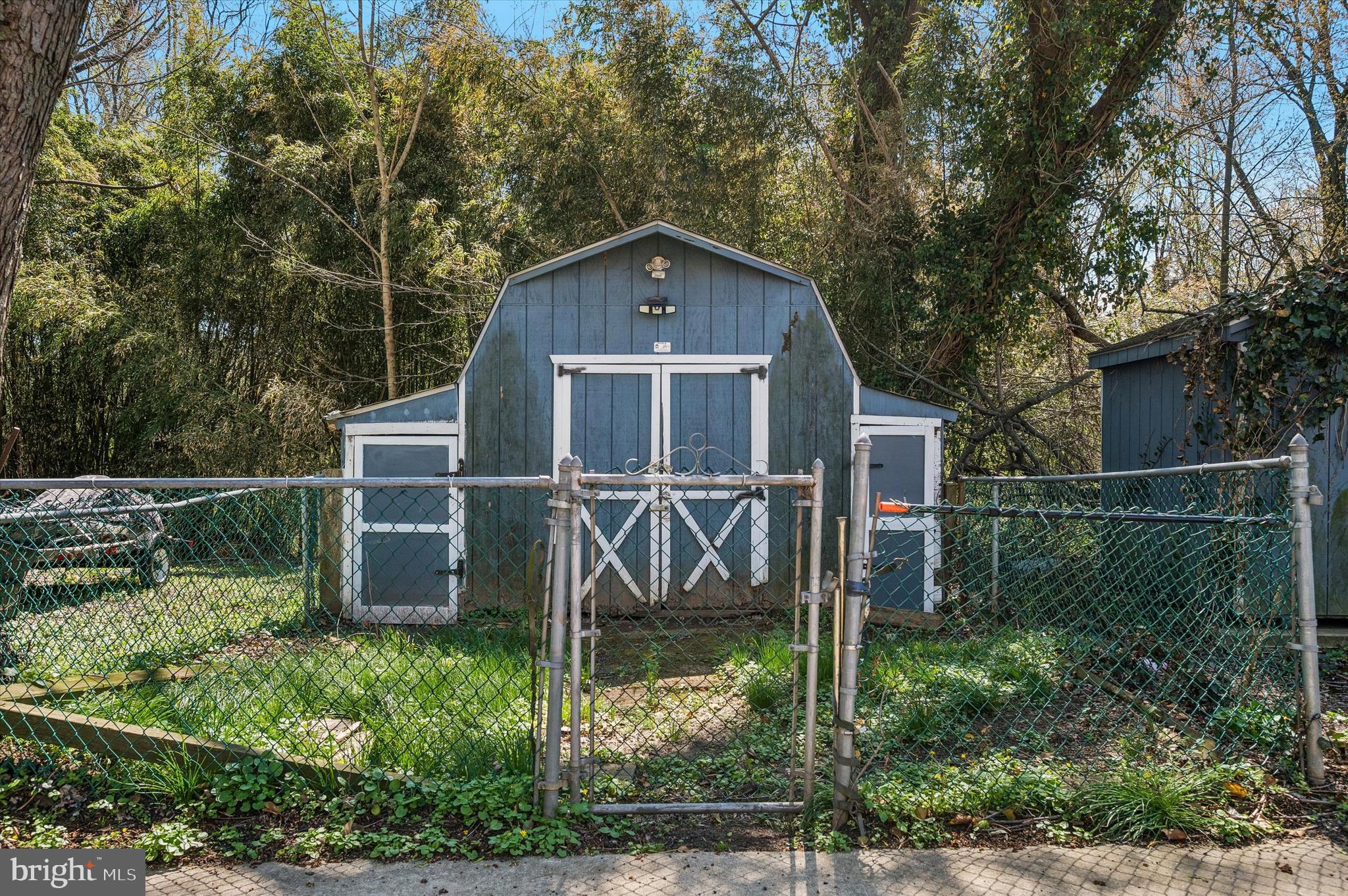 1012 Windsor Road Collingdale, PA 19023 - Photo 25 of 25 Shed in fenced area