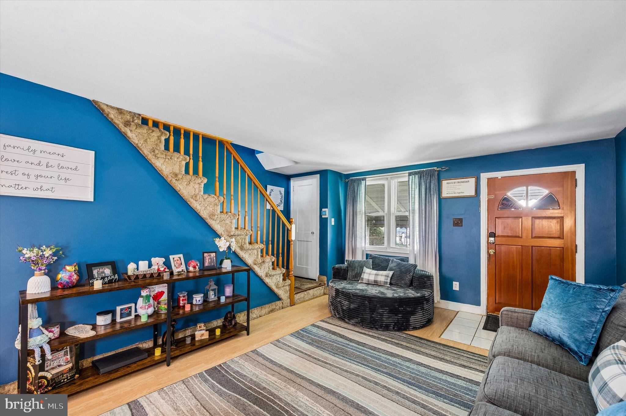 1012 Windsor Road Collingdale, PA 19023 - Photo 3 of 25 Living Room