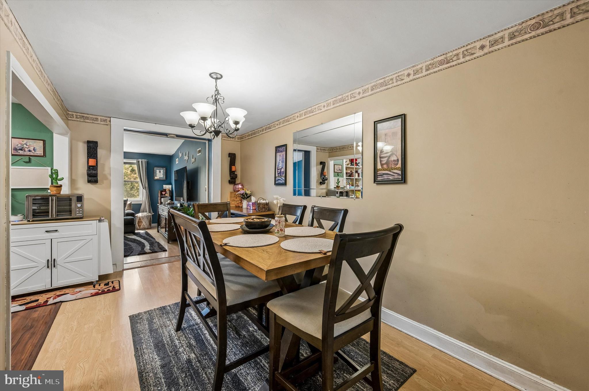 1012 Windsor Road Collingdale, PA 19023 - Photo 8 of 25 Dining Room