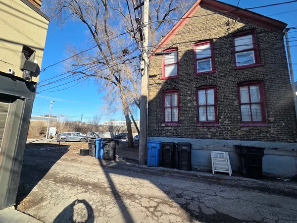 $675,000 | 2310 North Hoyne Avenue, Chicago, IL 60647
