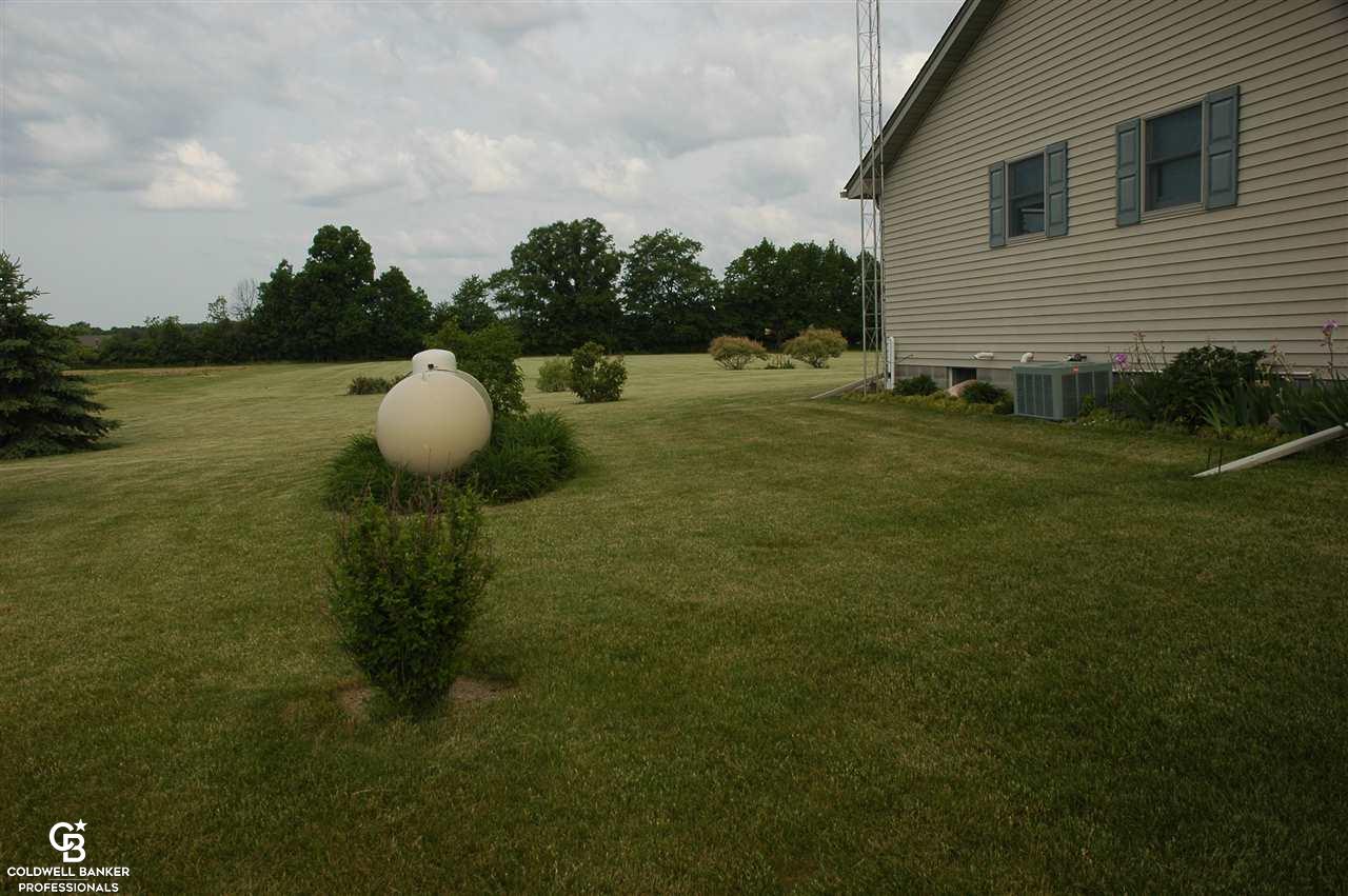 2077 Riley Center Road Memphis, MI 48041 - Photo 9 of 60 31352582-8.JPG