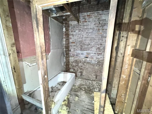 $19,000 | 2205 Osage Street, St. Louis, MO 63118