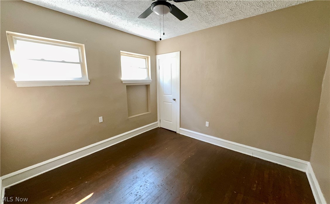 949 Helmsdale Road Cleveland Heights, OH 44112 - Photo 29 of 29