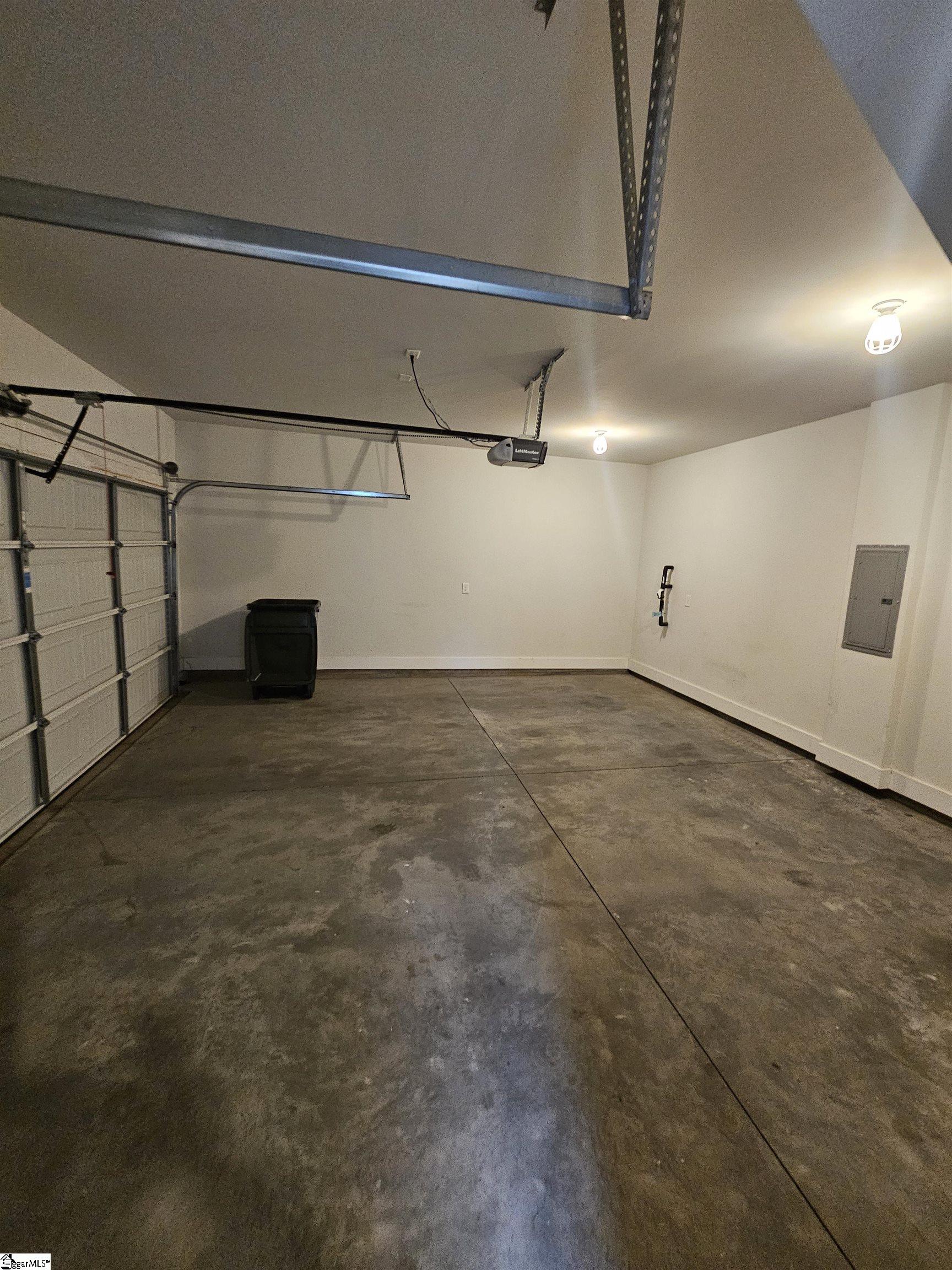 227 Rosecroft Drive Easley, SC 29642 - Photo 4 of 33