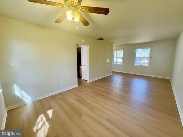 $2,250 | 1193 Maple Avenue, Shady Side, MD 20764