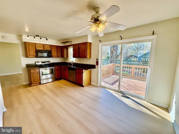 $2,250 | 1193 Maple Avenue, Shady Side, MD 20764