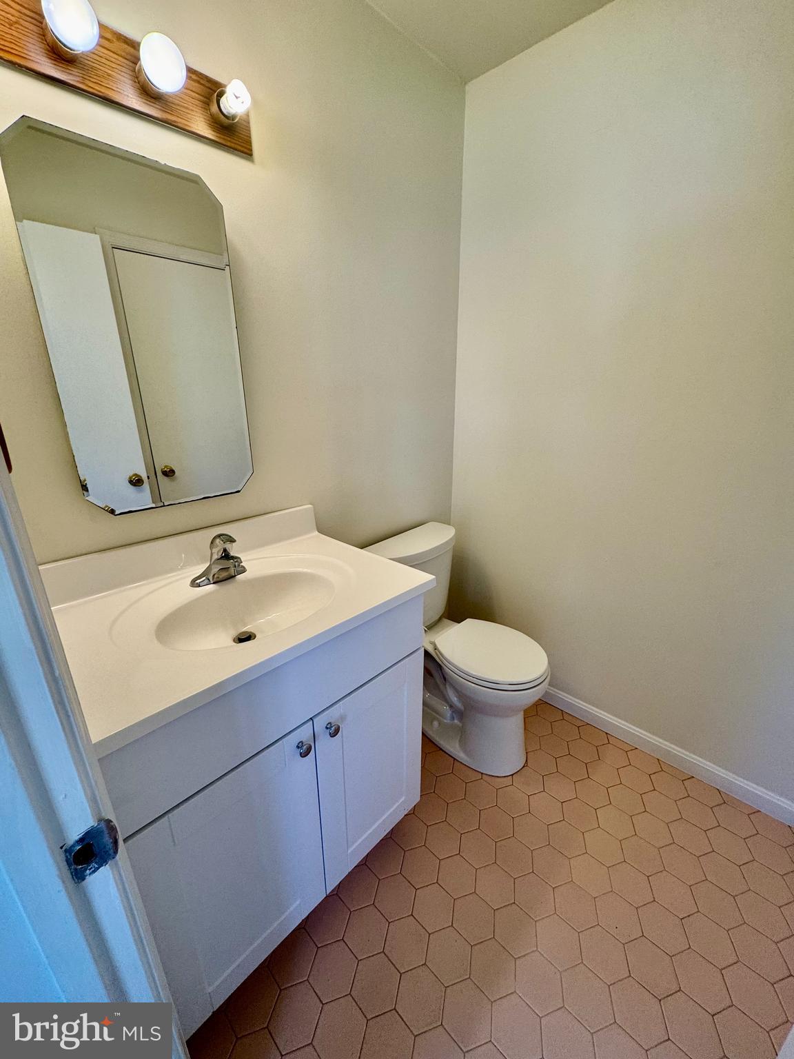 1193 Maple Avenue Shady Side, MD 20764 - Photo 10 of 28 Powder room