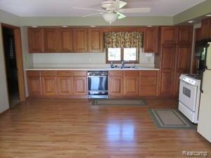 Another kitchen view.jpg