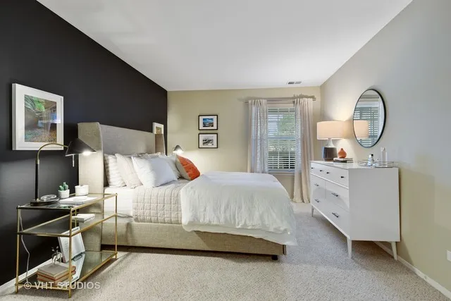 $2,431 | 13 Burberry Circle, Unit 414, Schaumburg, IL 60173