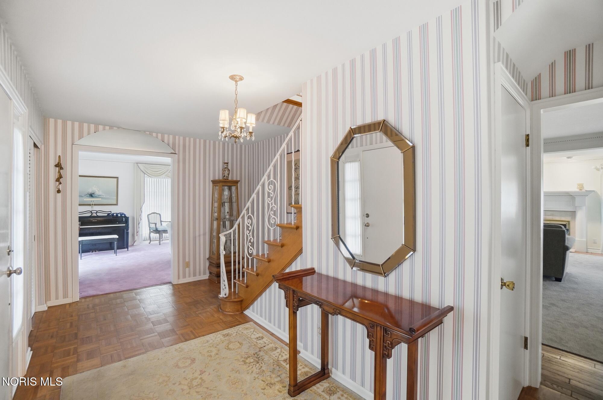 4952 Rudgate Boulevard Toledo, OH 43623 - Photo 17 of 82 017