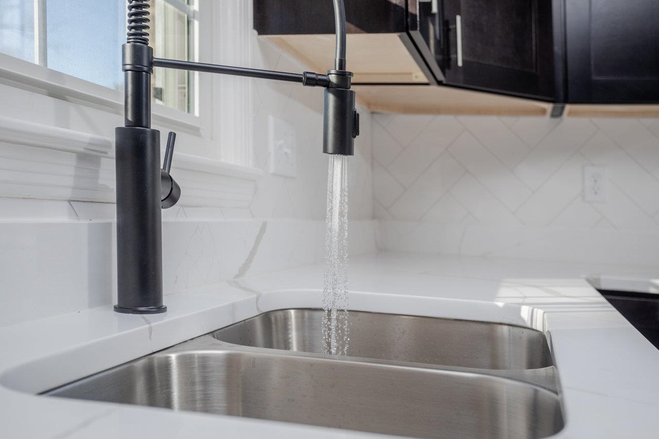 12 Essex Road Grottoes, VA 24441 - Photo 18 of 59