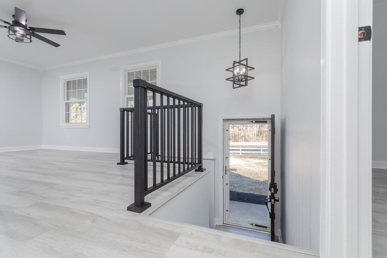 12 Essex Road Grottoes, VA 24441 - Photo 4 of 59